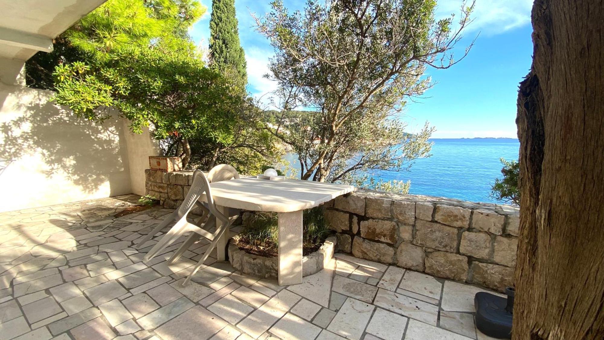 Beach House On The Cliff Zaton  Kültér fotó